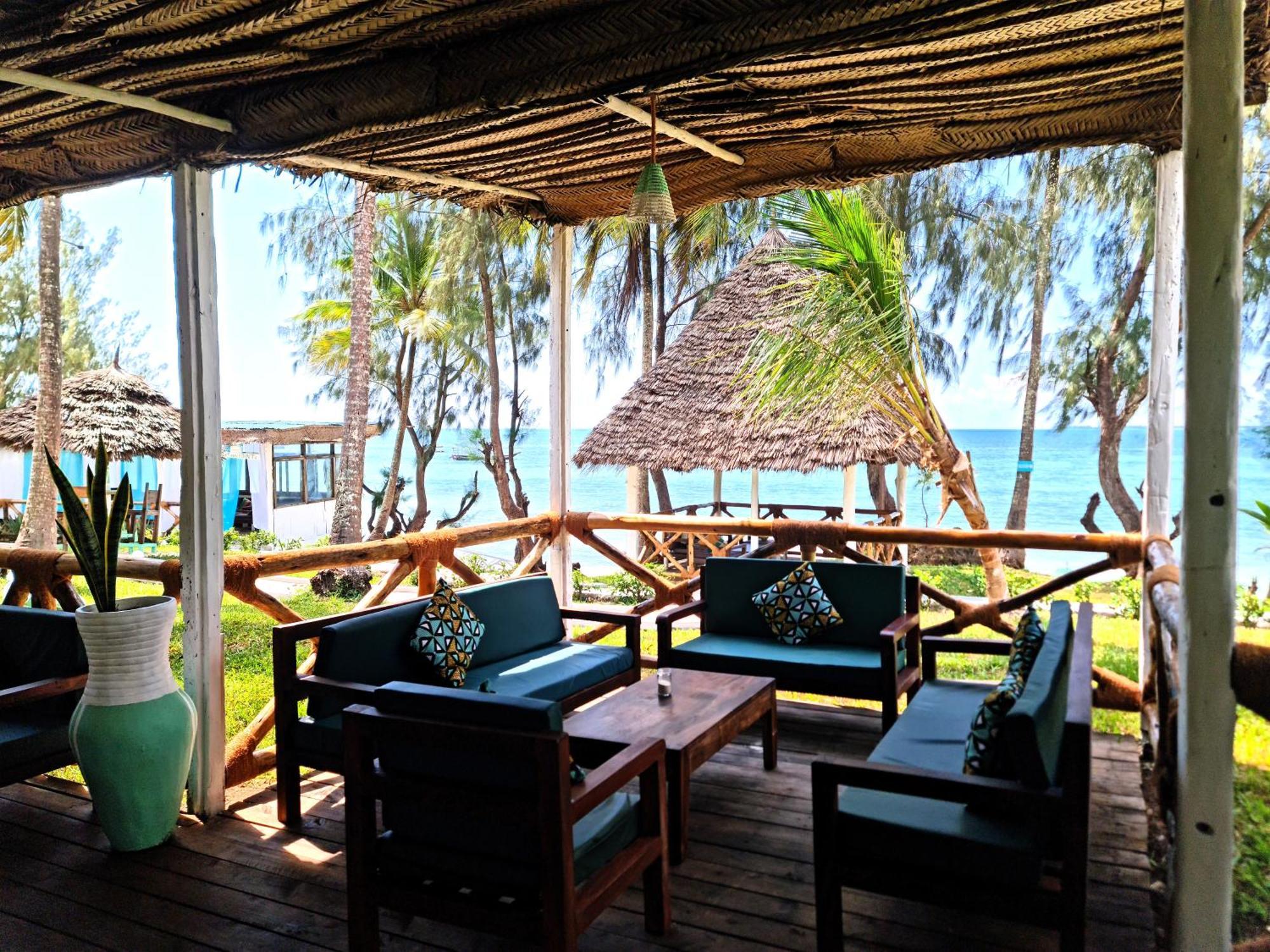 Paradise Beach Resort & Spa Uroa Exterior foto